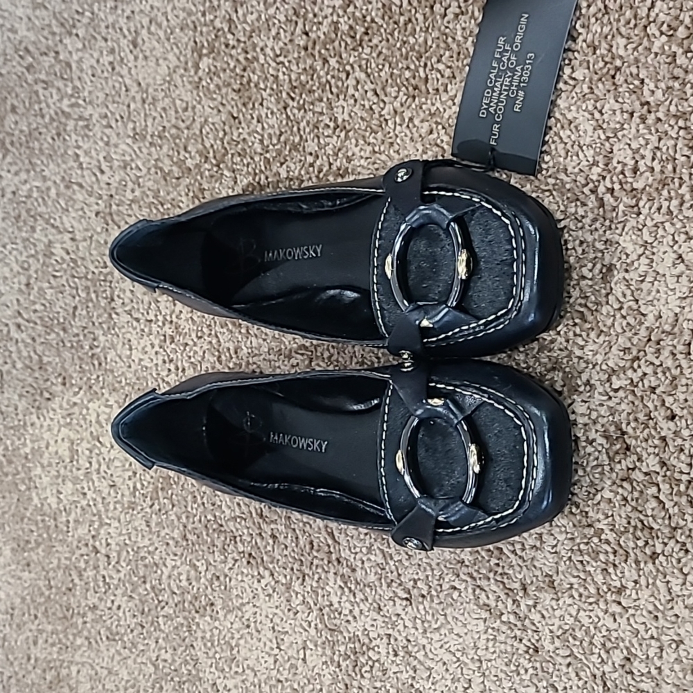 b Makowsky black leather calf fur flats